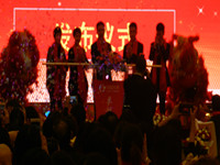 賽瑪PANASEIMA新品上市發布會，招來了記者和各國合作伙伴踴躍參加